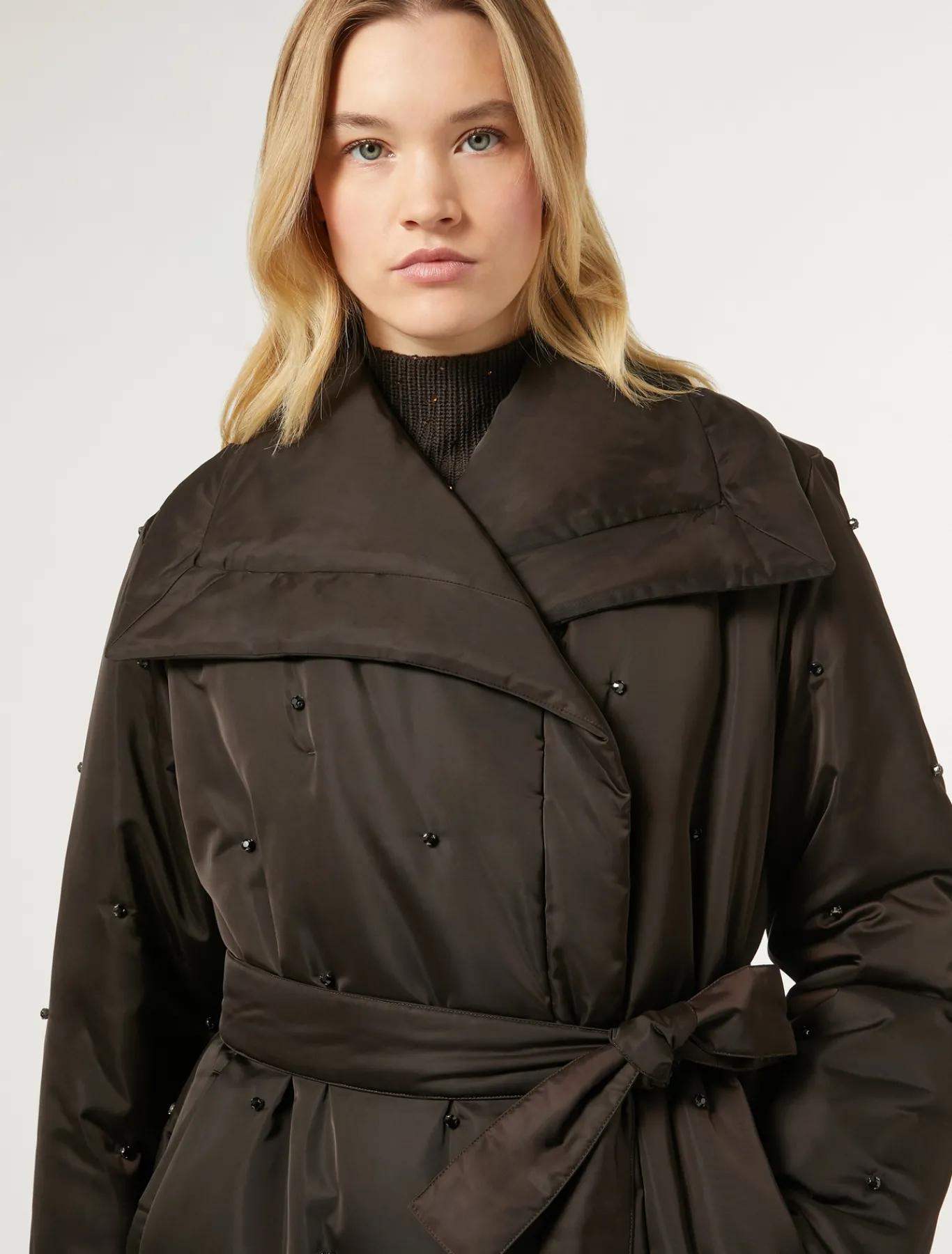 Marina Rinaldi Rembourré en satin brodé MARRONFONCE Outlet