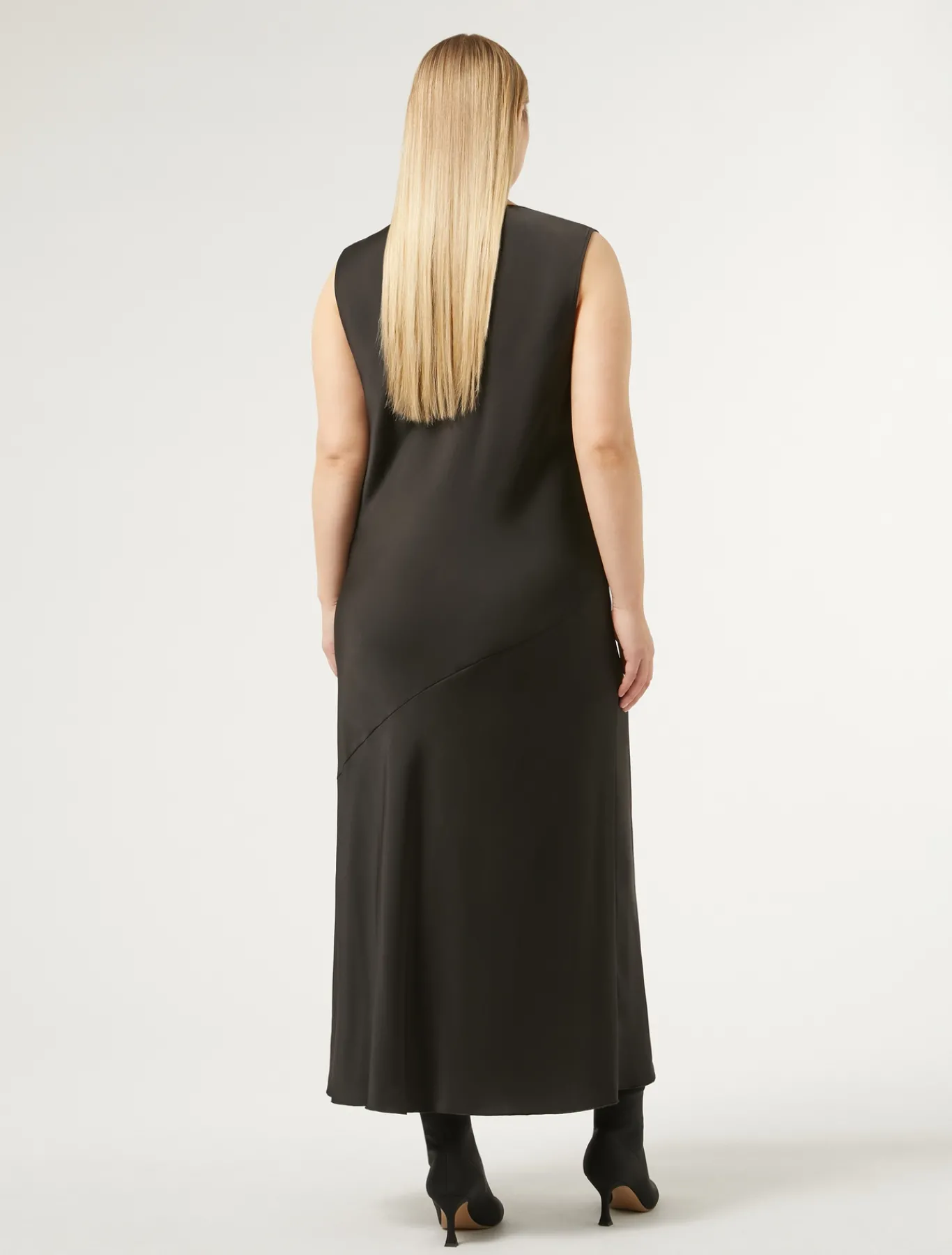 Marina Rinaldi Robe en tissu technique NOIR New