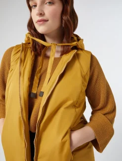 Marina Rinaldi Veste sans manches en toile technique imperméable MOUTARDE Hot